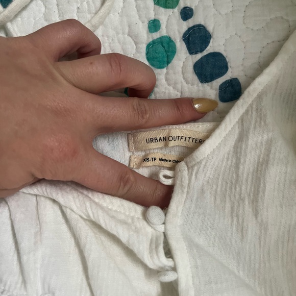 Urban Outfitters Ivory Lace Romper - Picture 2 of 4